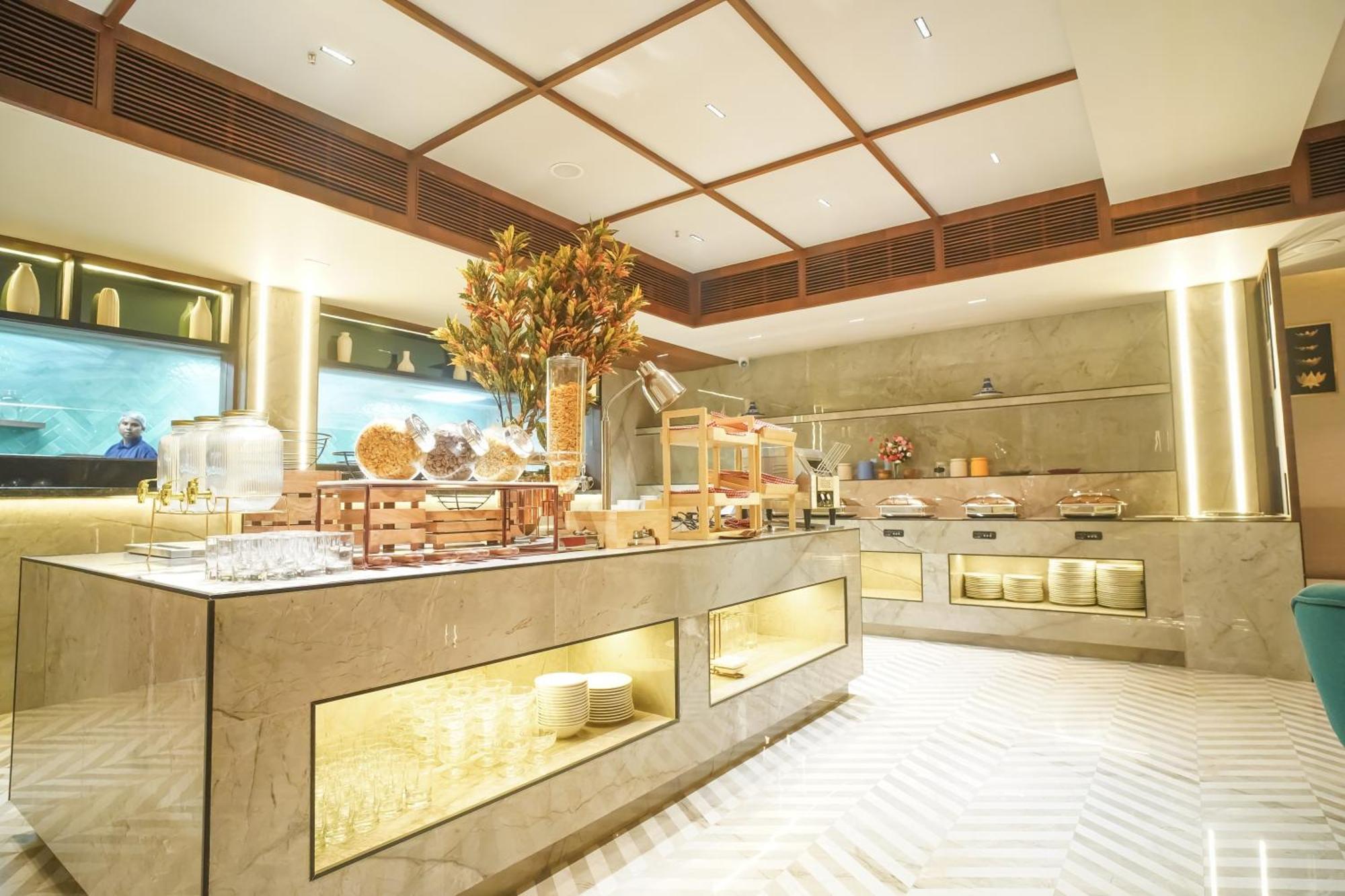 Ishaan Sarovar Portico Deoghar Extérieur photo