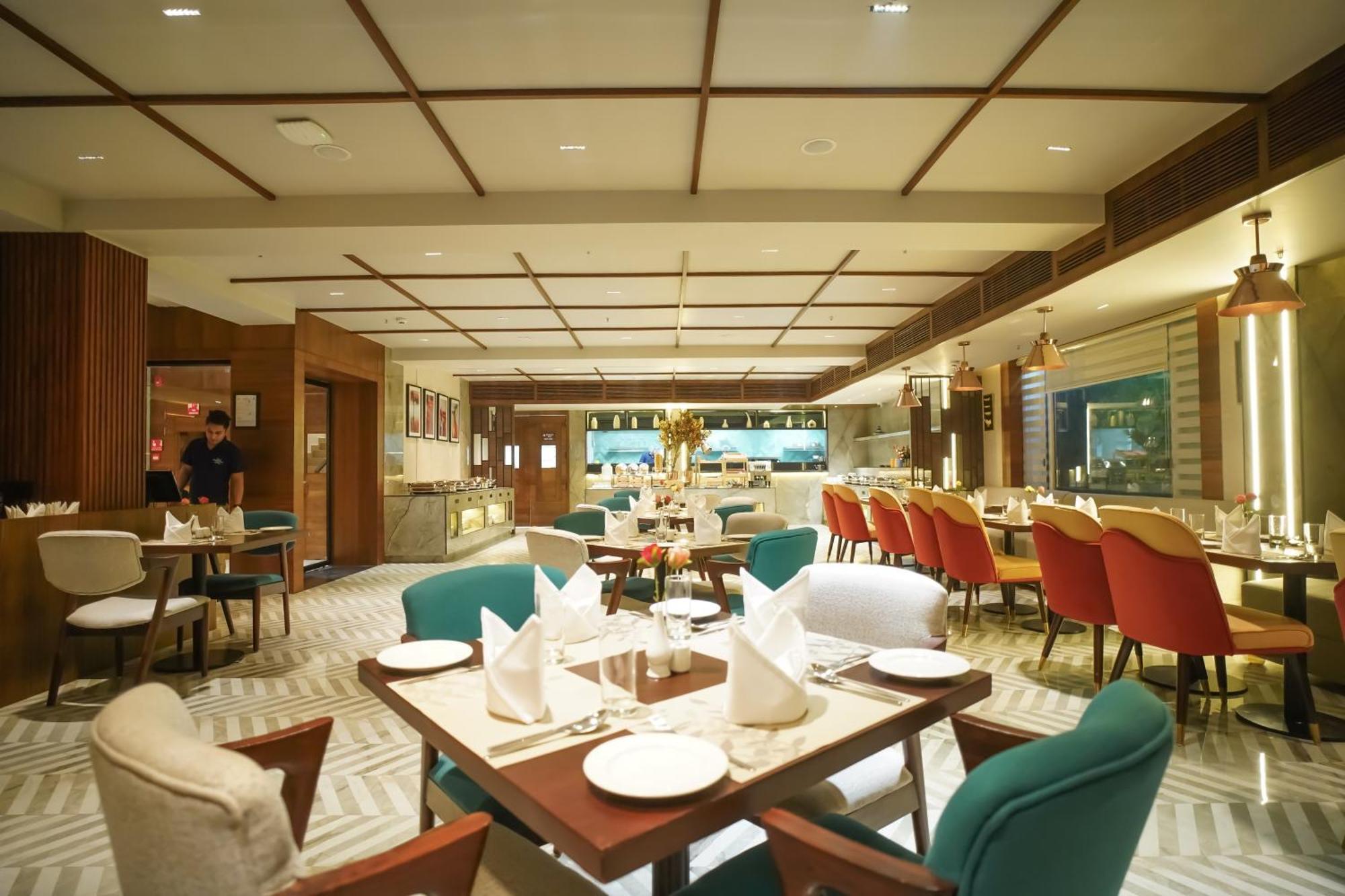 Ishaan Sarovar Portico Deoghar Extérieur photo