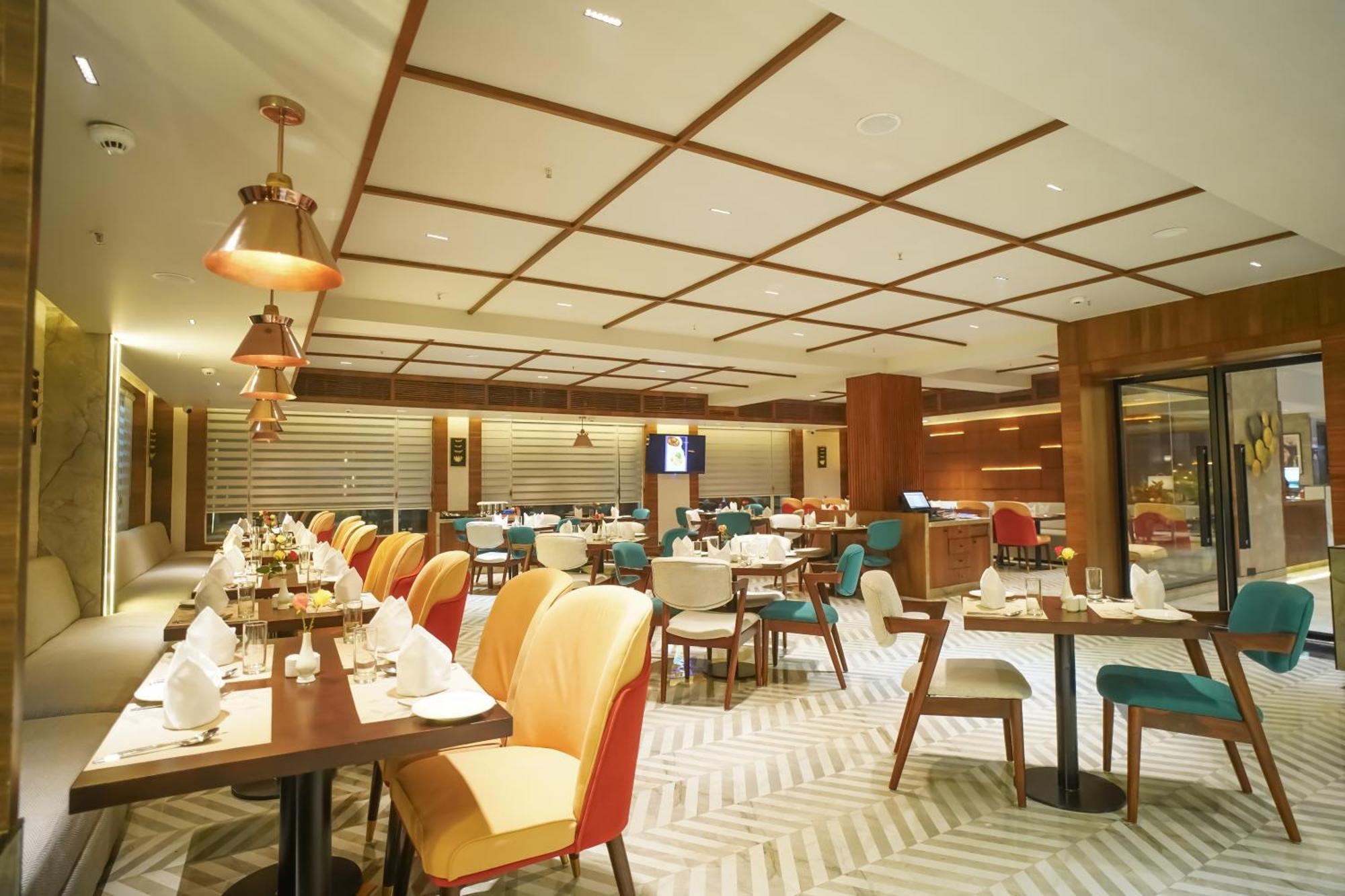 Ishaan Sarovar Portico Deoghar Extérieur photo