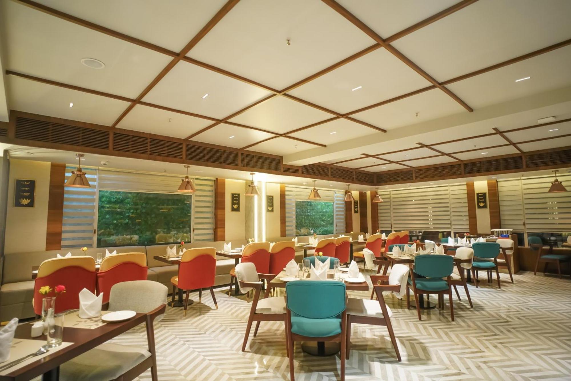 Ishaan Sarovar Portico Deoghar Extérieur photo