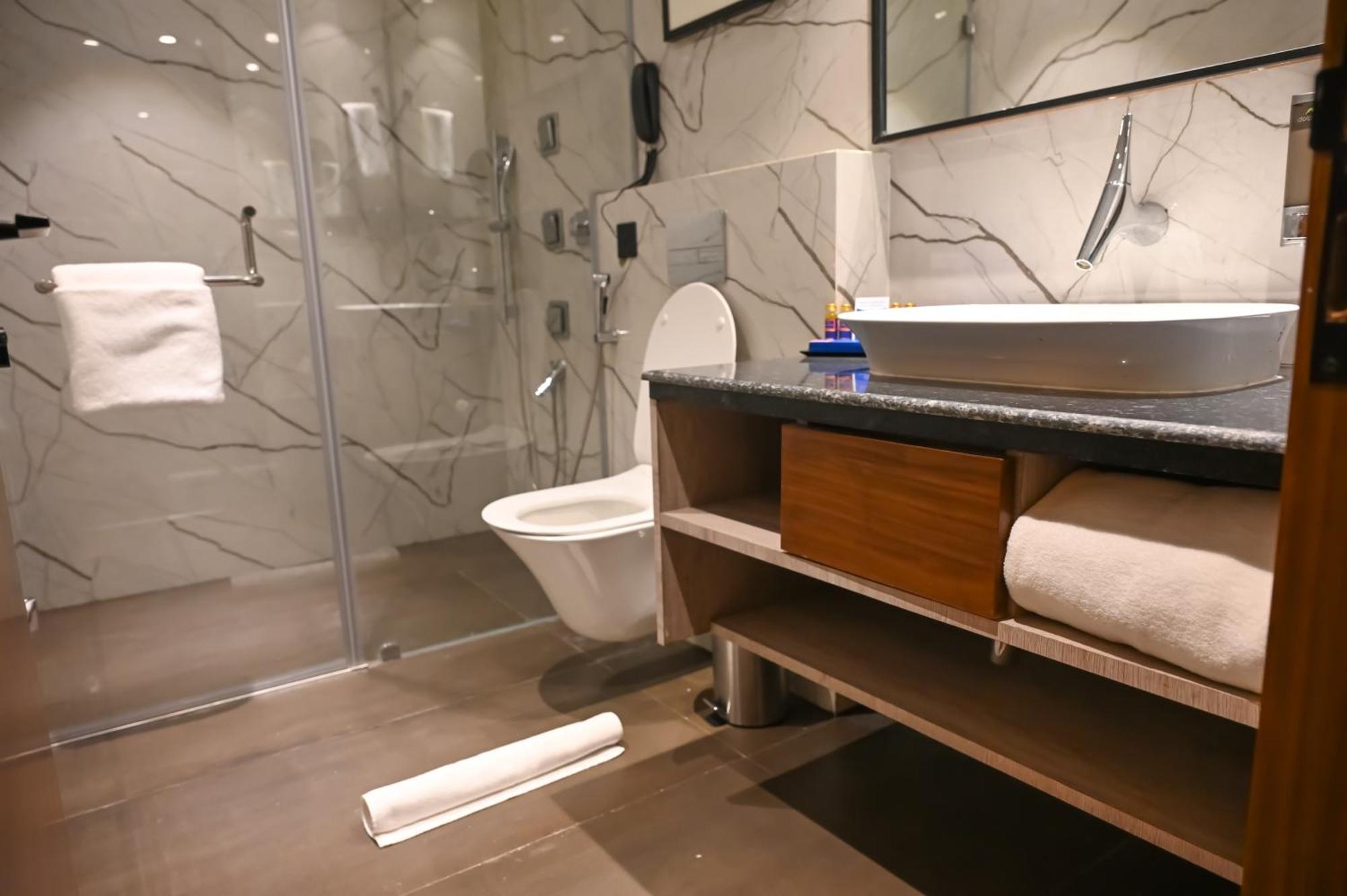 Ishaan Sarovar Portico Deoghar Extérieur photo