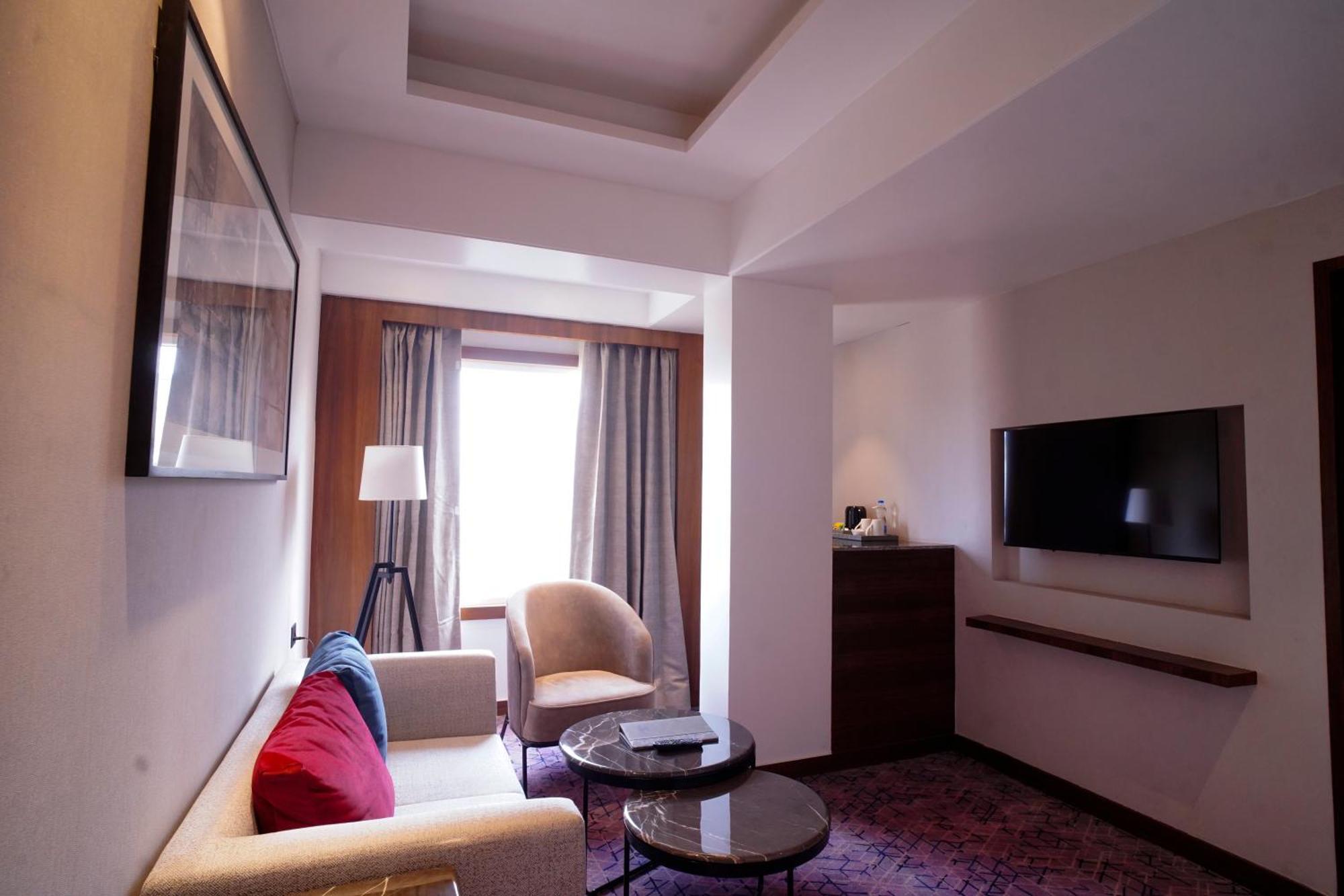 Ishaan Sarovar Portico Deoghar Extérieur photo